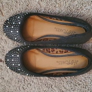 Black dress flats *sparkle*